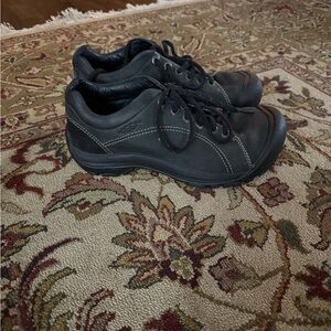 KEEN Black Leather Presidio Shoe